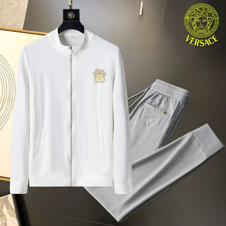 Picture of Versace Sweater Suits _SKUVersaceM-5XL12yr31642981